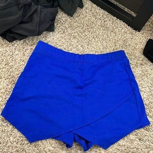 Dressy Skort - Size L (but fits more like a short medium)